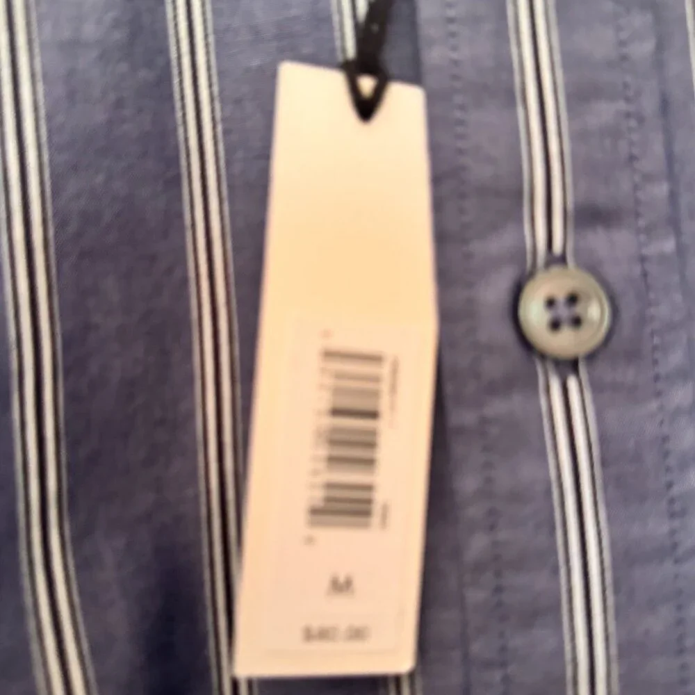 Banana Republic Relaxed Fit Washed Cotton Poplin Shirt. Size Medium NWT